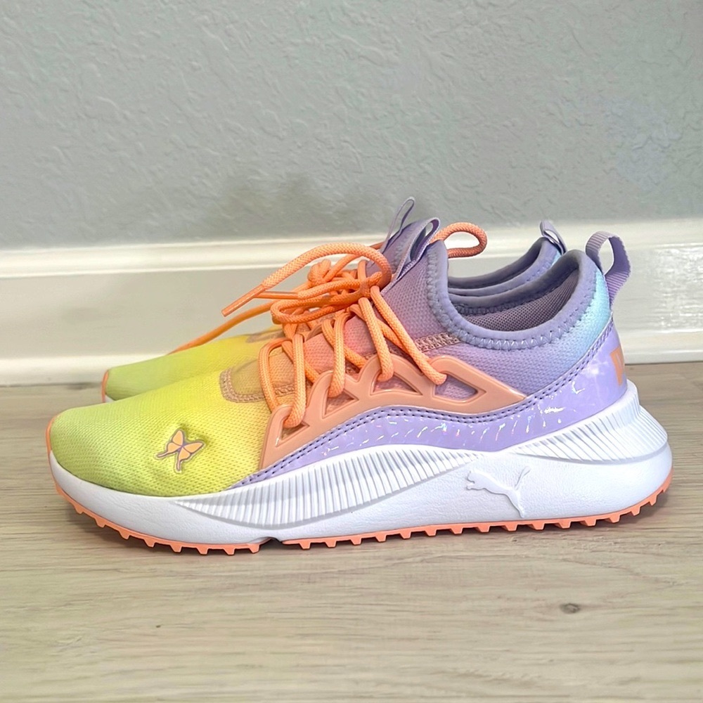 Puma 🦋 butterfly shimmer pastel pacers athletic shoes - ❣️please read details